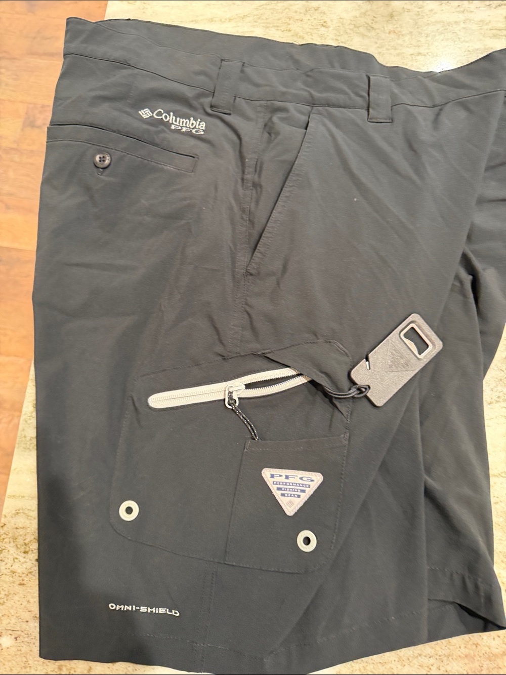 Columbia Black Omni-Shield Technical Outdoor Shorts new condition